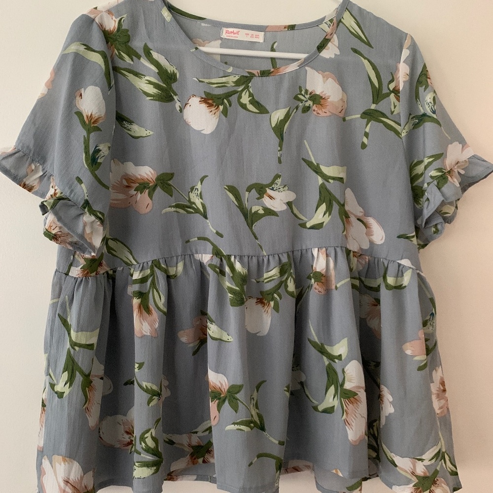 Short sleeved shirt
